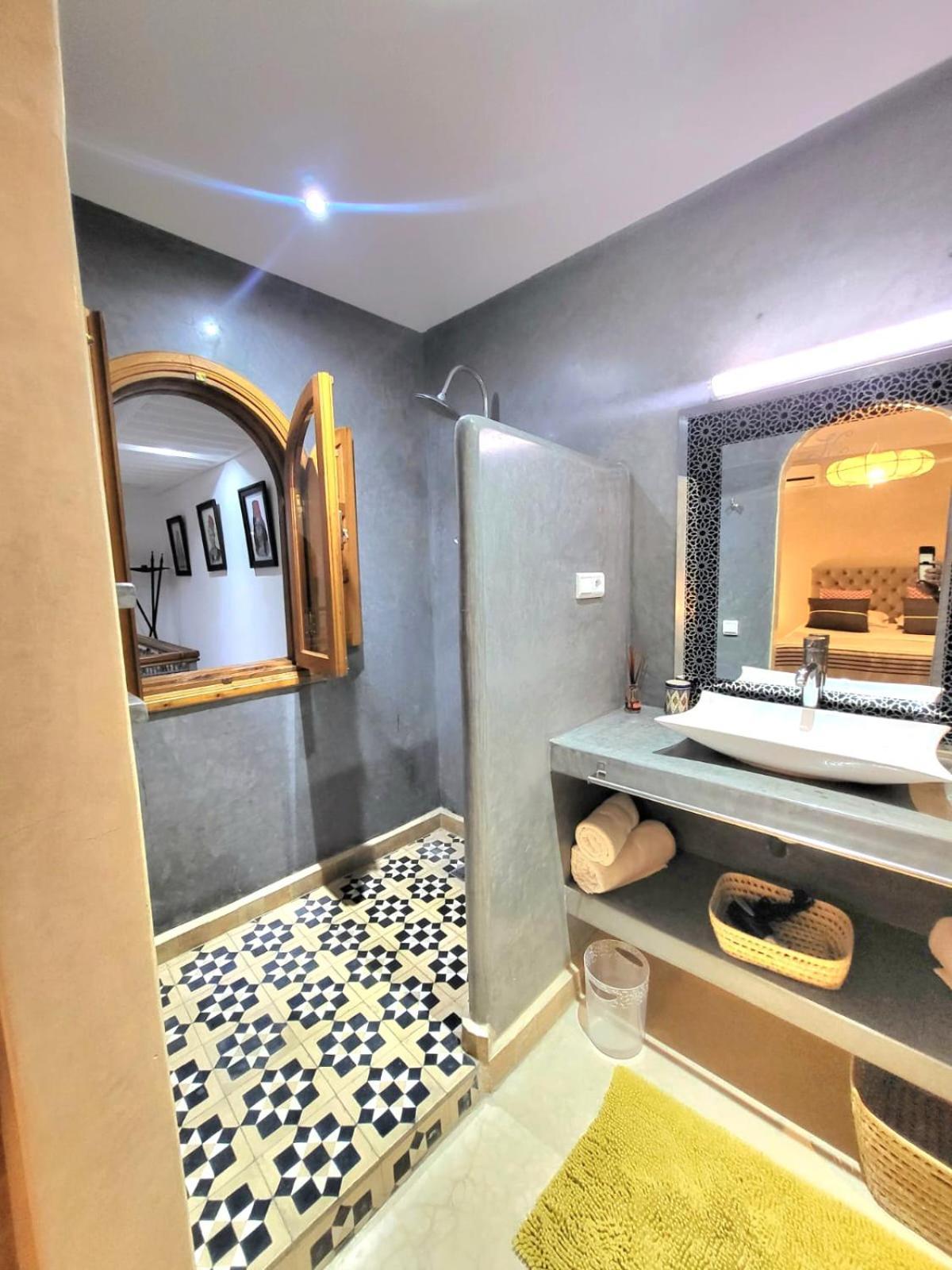 Riad Melilo Avec Piscine Chauffee Marrakesh Ngoại thất bức ảnh